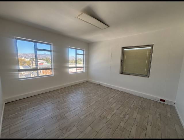182M² OFFICE TO LET IN AUDAS ESTATE